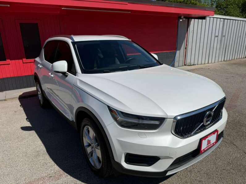 
								VOLVO XC40 2022 full									
