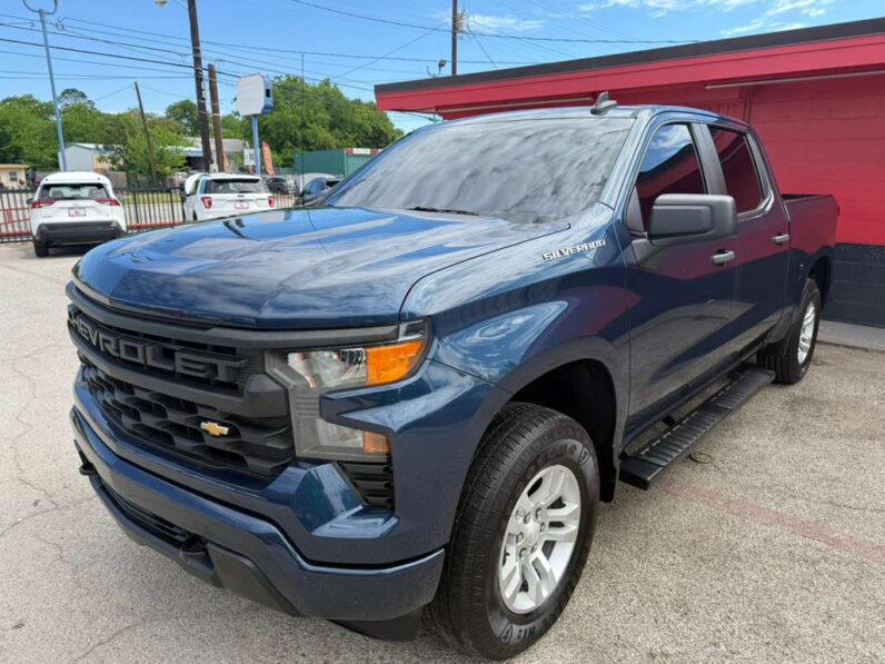 
								CHEVROLET SILVERADO 2022 full									