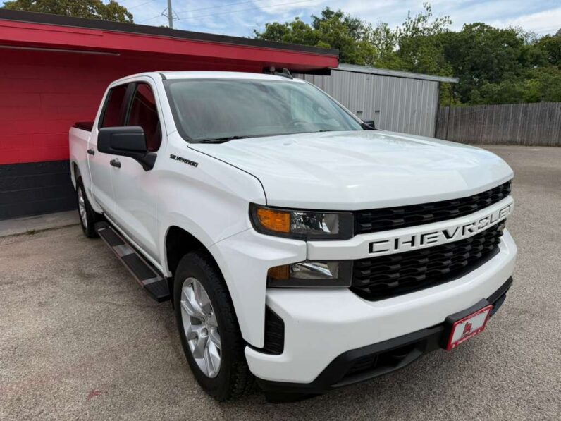 
								CHEVROLET SILVERADO 2021 full									