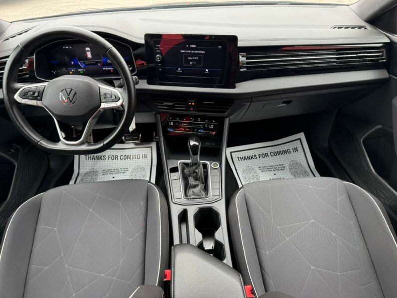 
								VOLKSWAGEN JETTA 2025 full									