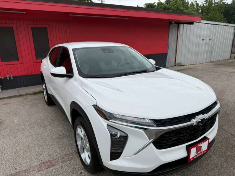 
								CHEVROLET TRAX 2025 full									