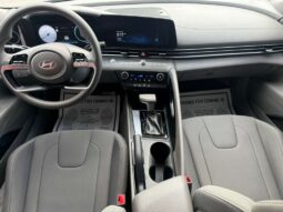 HYUNDAI ELANTRA 2024
