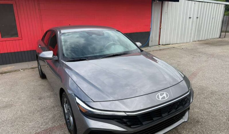 HYUNDAI ELANTRA 2024