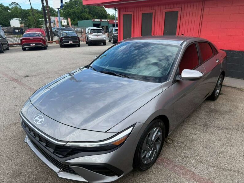 
								HYUNDAI ELANTRA 2024 full									