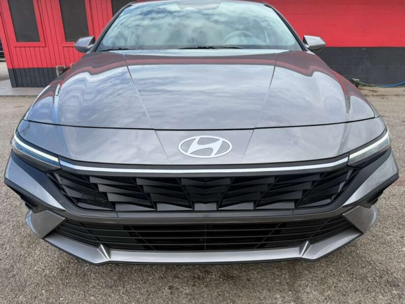 
								HYUNDAI ELANTRA 2024 full									