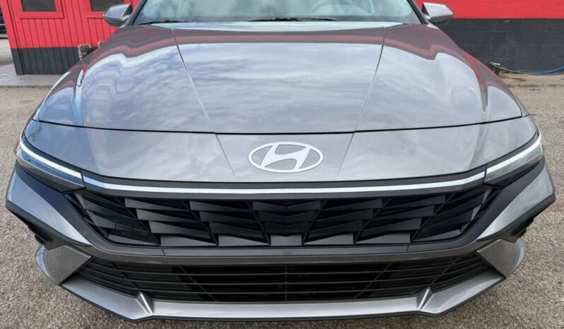 HYUNDAI ELANTRA 2024