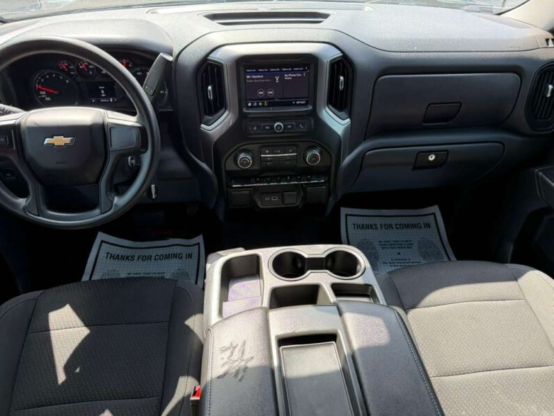 
								CHEVROLET SILVERADO 2021 full									