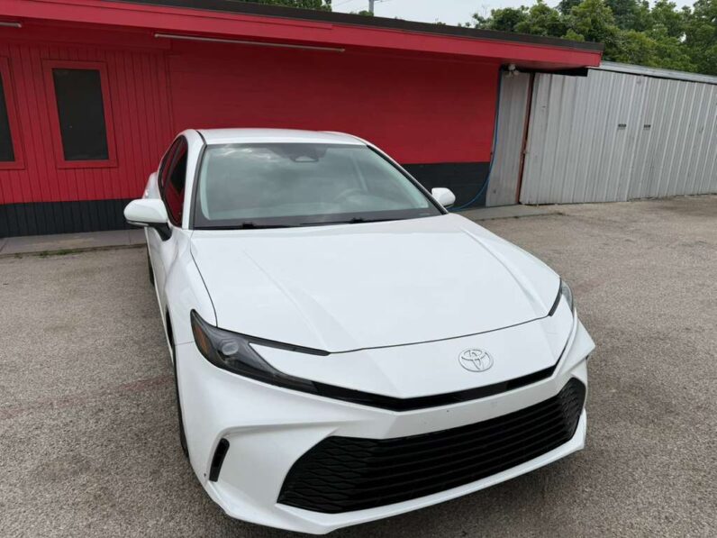 
								TOYOTA CAMRY 2025 full									