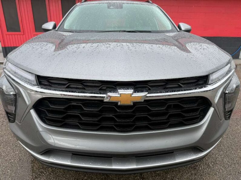 
								CHEVROLET TRAX 2025 full									