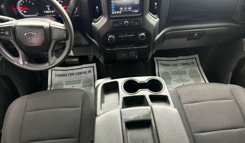 
								CHEVROLET SILVERADO 2020 full									
