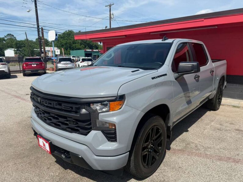 
								CHEVROLET SILVERADO 2025 full									