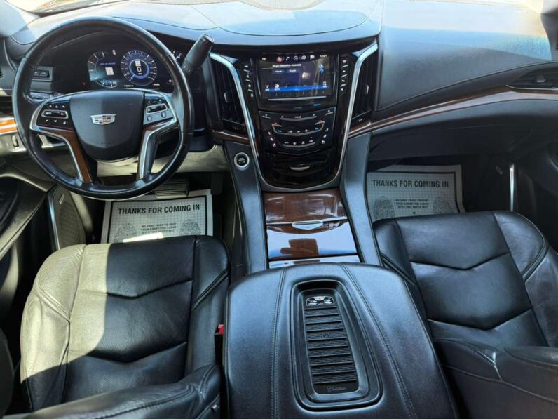 
								CADILLAC ESCALADE 2019 full									