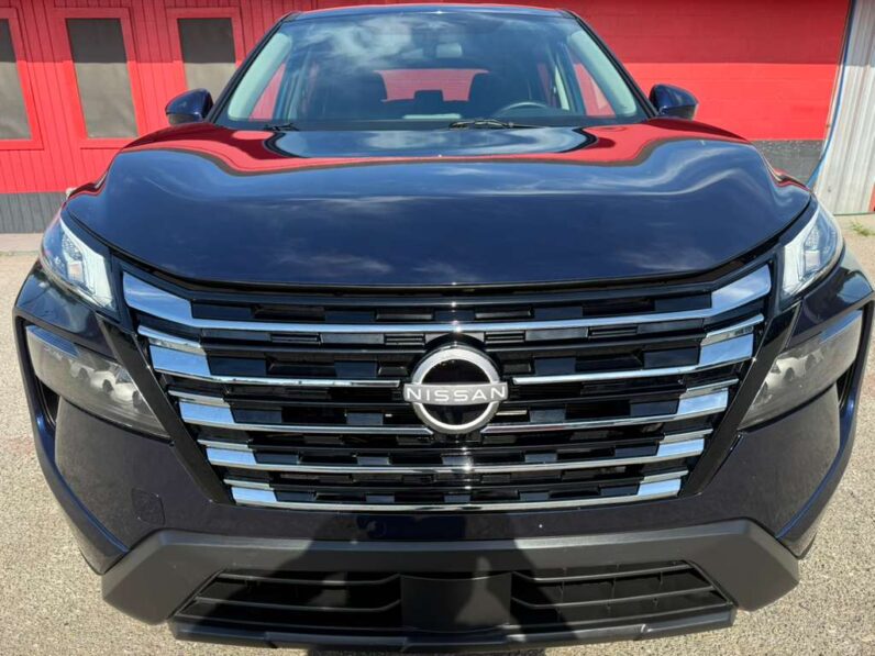 
								NISSAN ROGUE 2025 full									
