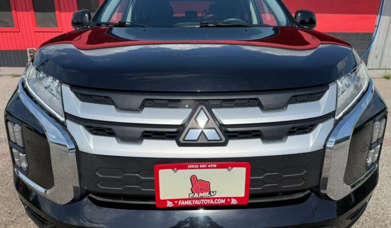 MITSUBISHI OUTLANDER 2023