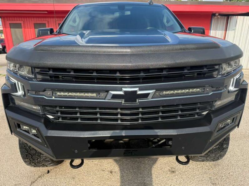 
								CHEVROLET SILVERADO 2021 full									