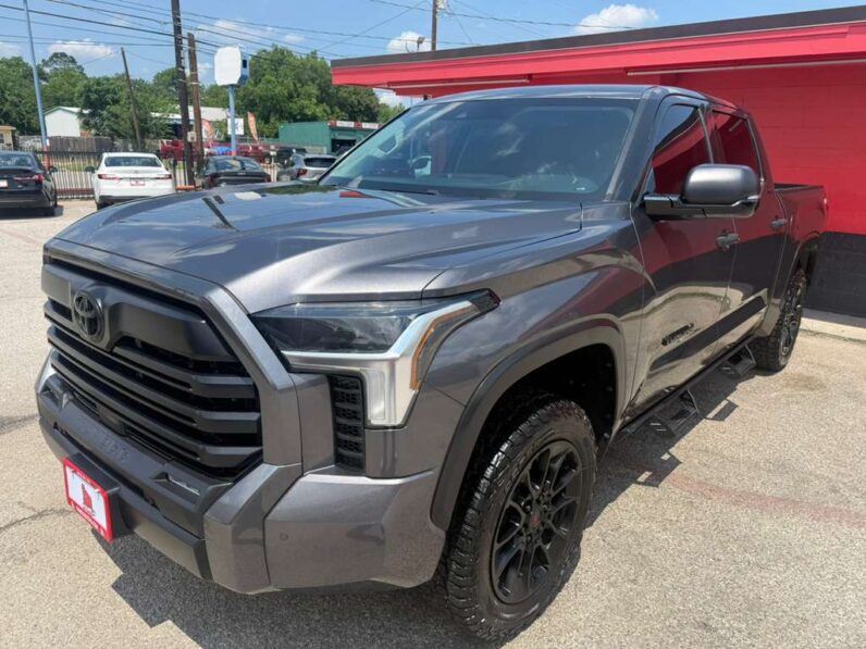 
								TOYOTA TUNDRA 2022 full									