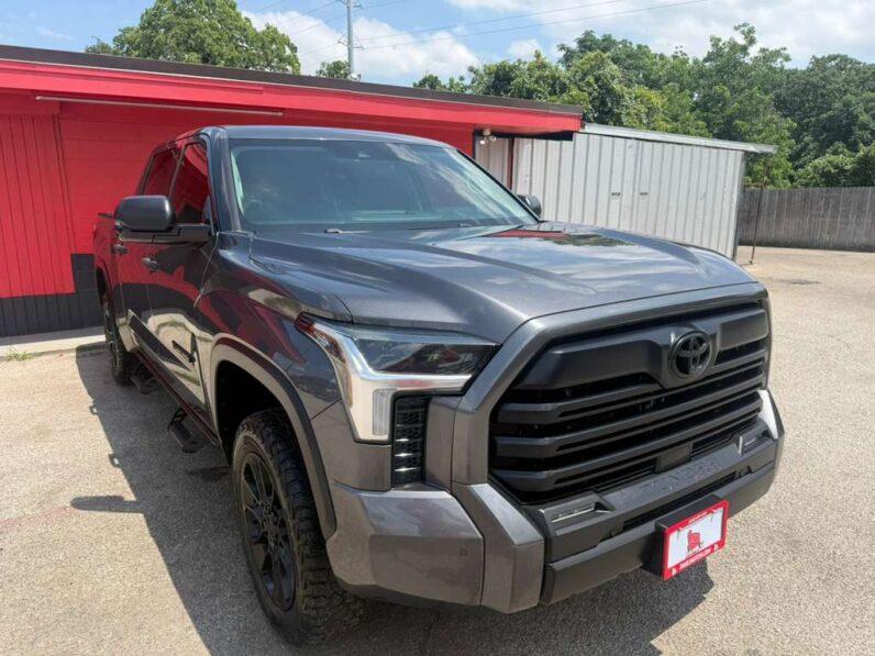 
								TOYOTA TUNDRA 2022 full									