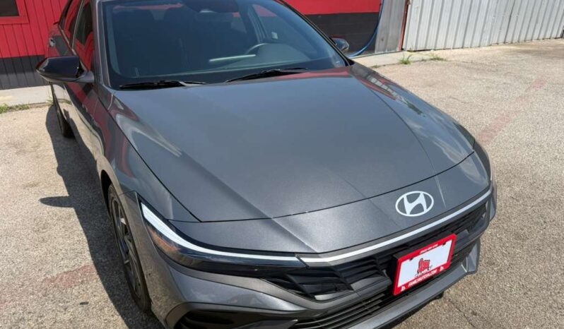 HYUNDAI ELANTRA 2025
