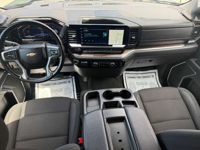 
								CHEVROLET SILVERADO 2025 full									