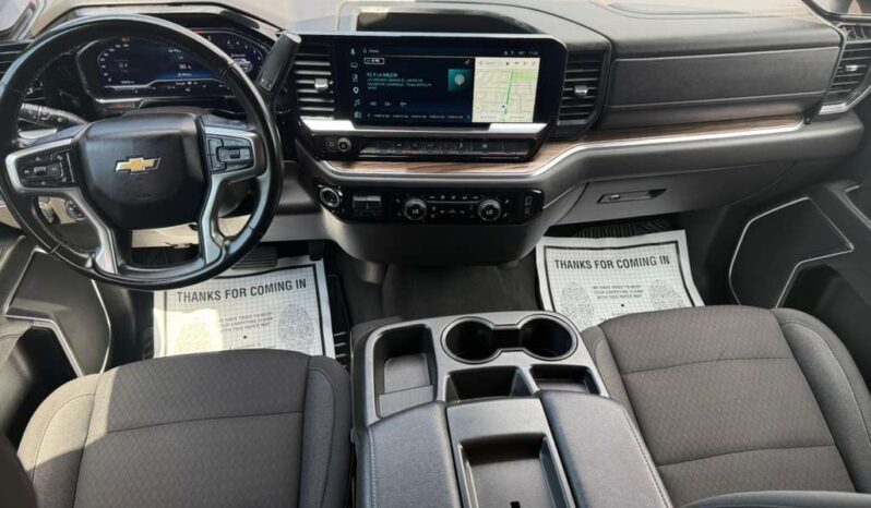 CHEVROLET SILVERADO 2025