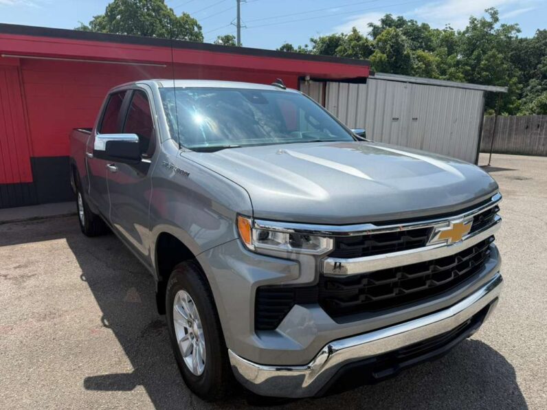 
								CHEVROLET SILVERADO 2025 full									