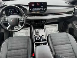 MITSUBISHI OUTLANDER 2023