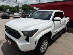TOYOTA TACOMA 2024