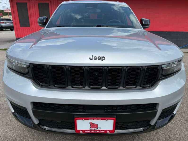 
								JEEP GRAND CHEROKEE 2023 full									