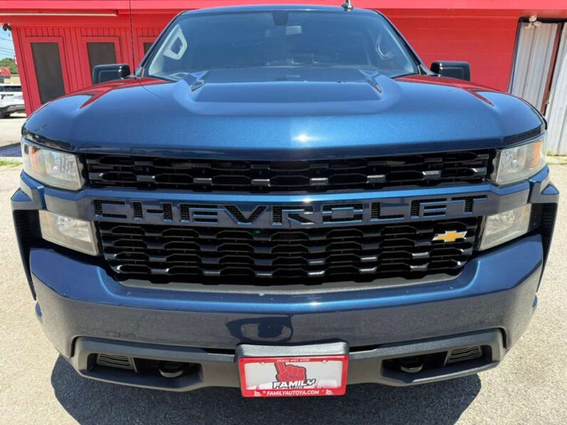 
								CHEVROLET SILVERADO 2021 full									