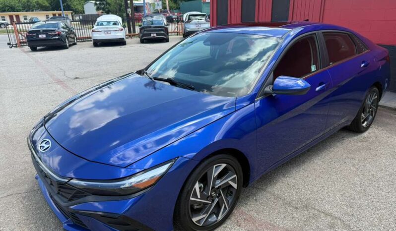 HYUNDAI ELANTRA 2025