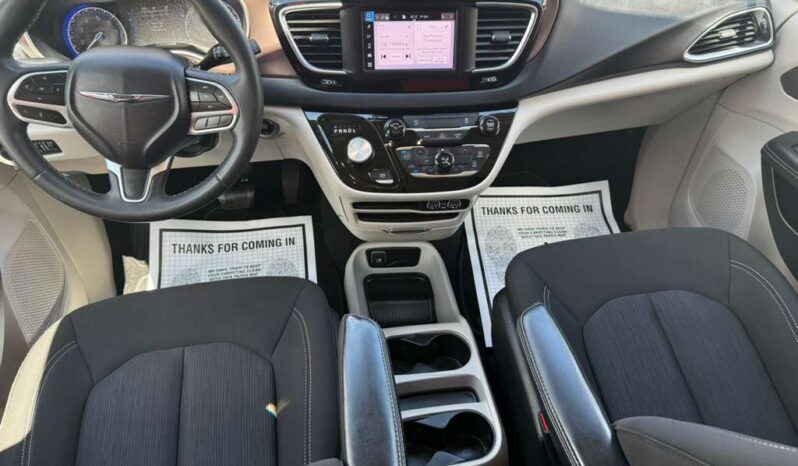 CHRYSLER VOYAGER 2023