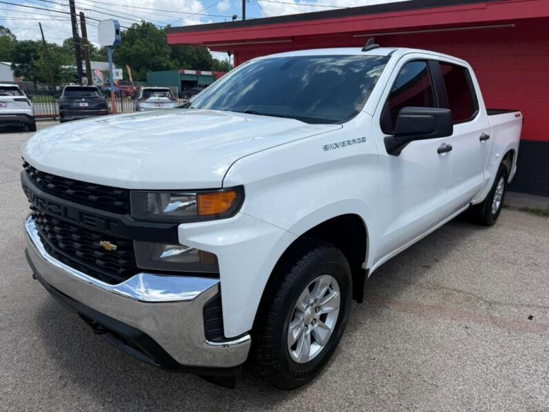 
								CHEVROLET SILVERADO 2021 full									