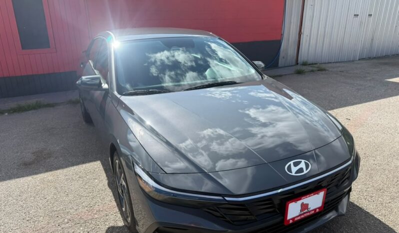 HYUNDAI ELANTRA 2025