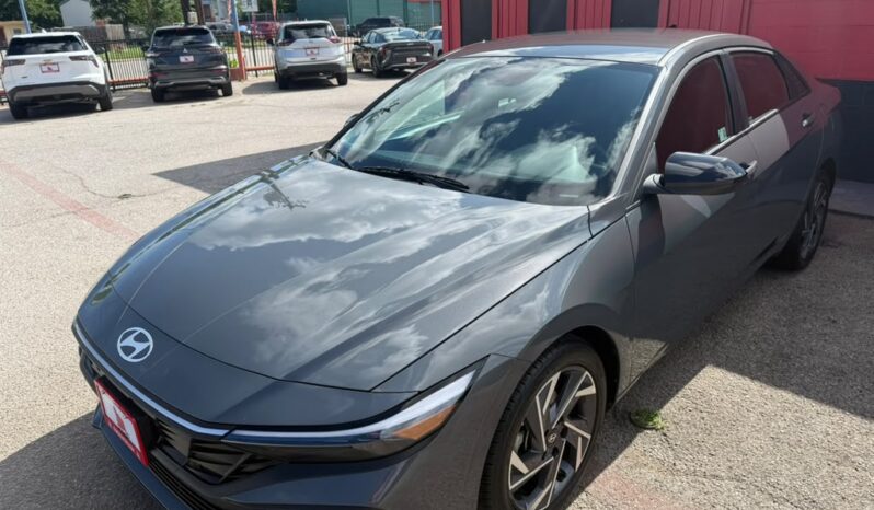 HYUNDAI ELANTRA 2025