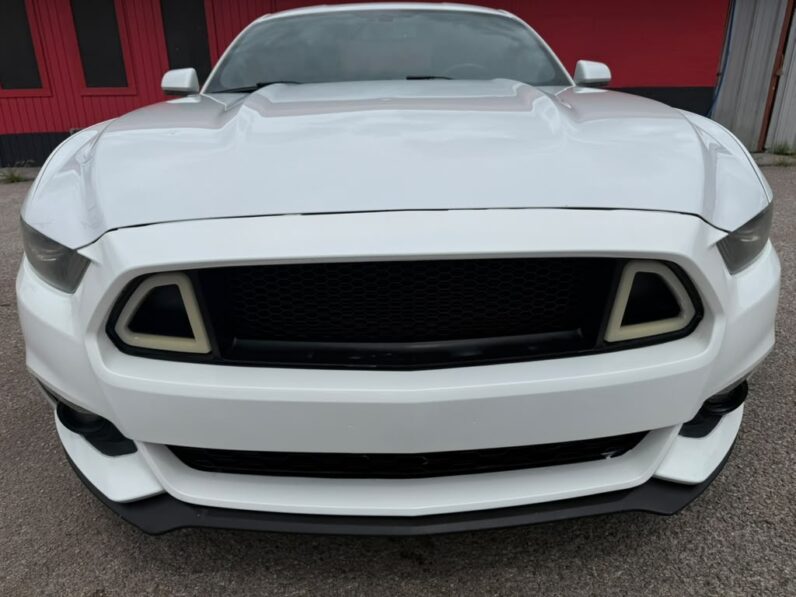 
								FORD MUSTANG 2015 full									