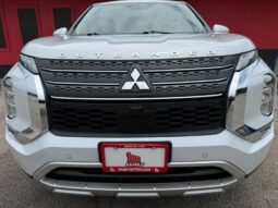 MITSUBISHI OUTLANDER 2023