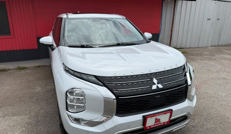 MITSUBISHI OUTLANDER 2023