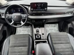 MITSUBISHI OUTLANDER 2023