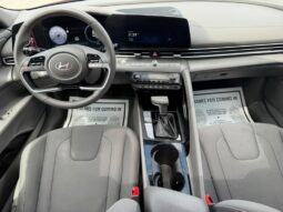 HYUNDAI ELANTRA 2024