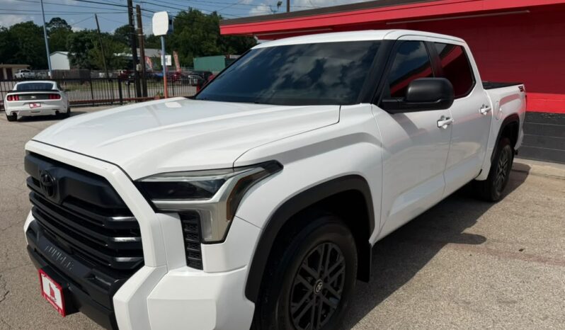 TOYOTA TUNDRA 2025