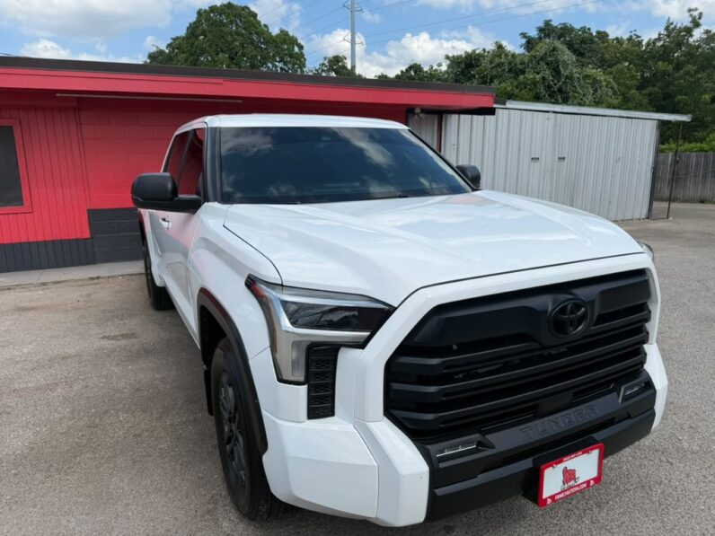 
								TOYOTA TUNDRA 2025 full									