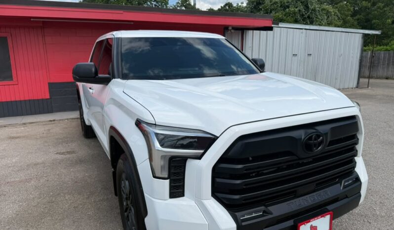 TOYOTA TUNDRA 2025
