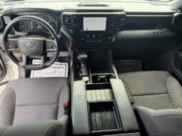 TOYOTA TUNDRA 2025