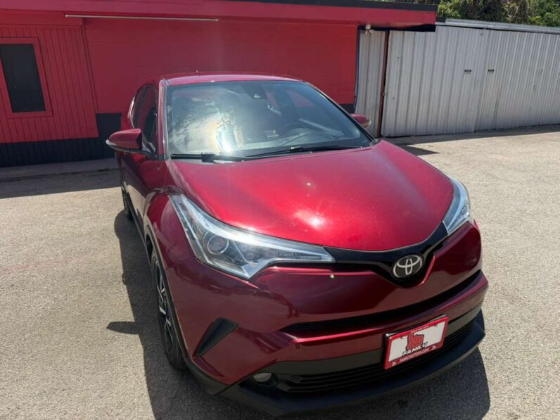 
								TOYOTA C-HR 2018 full									
