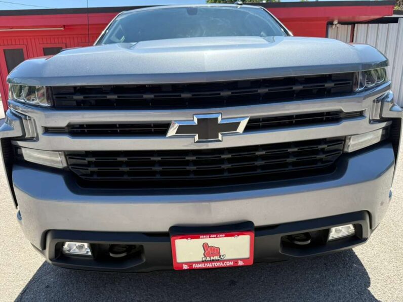 
								CHEVROLET SILVERADO 2022 full									