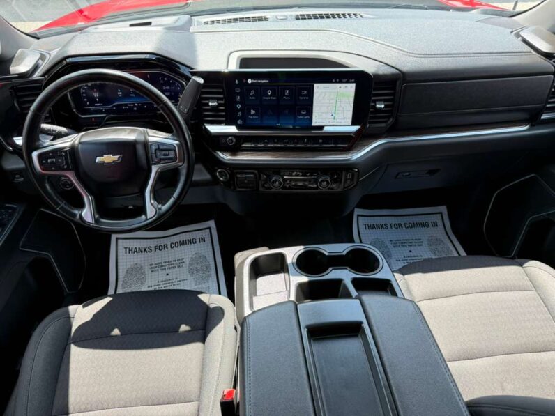 
								CHEVROLET SILVERADO 2025 full									