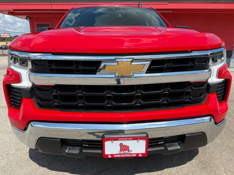 
								CHEVROLET SILVERADO 2025 full									