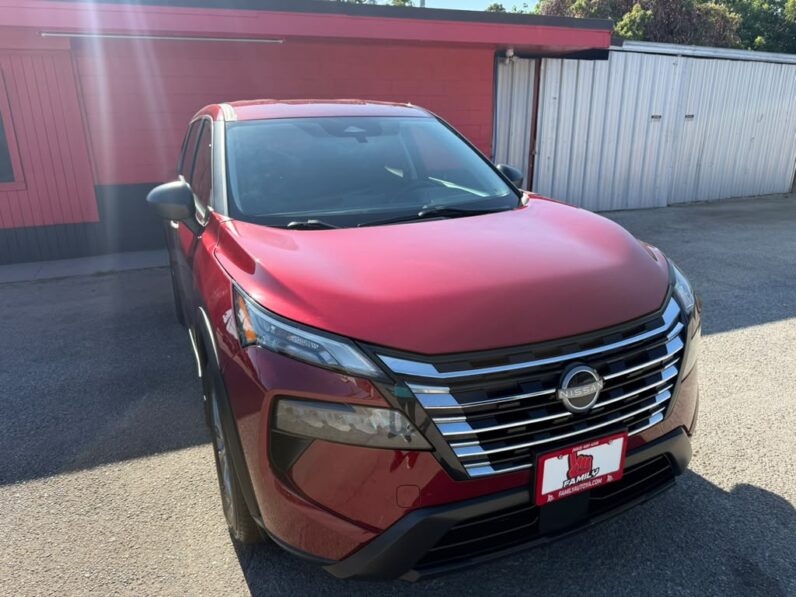 
								NISSAN ROGUE 2024 full									