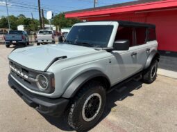 FORD BRONCO 2021