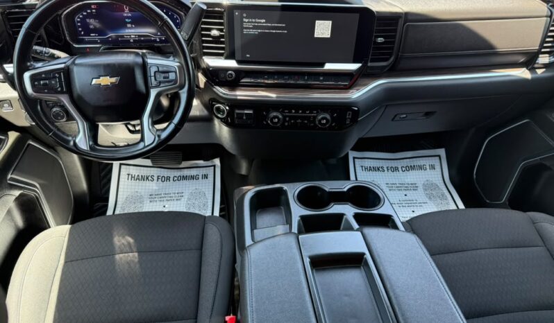 CHEVROLET SILVERADO 2025